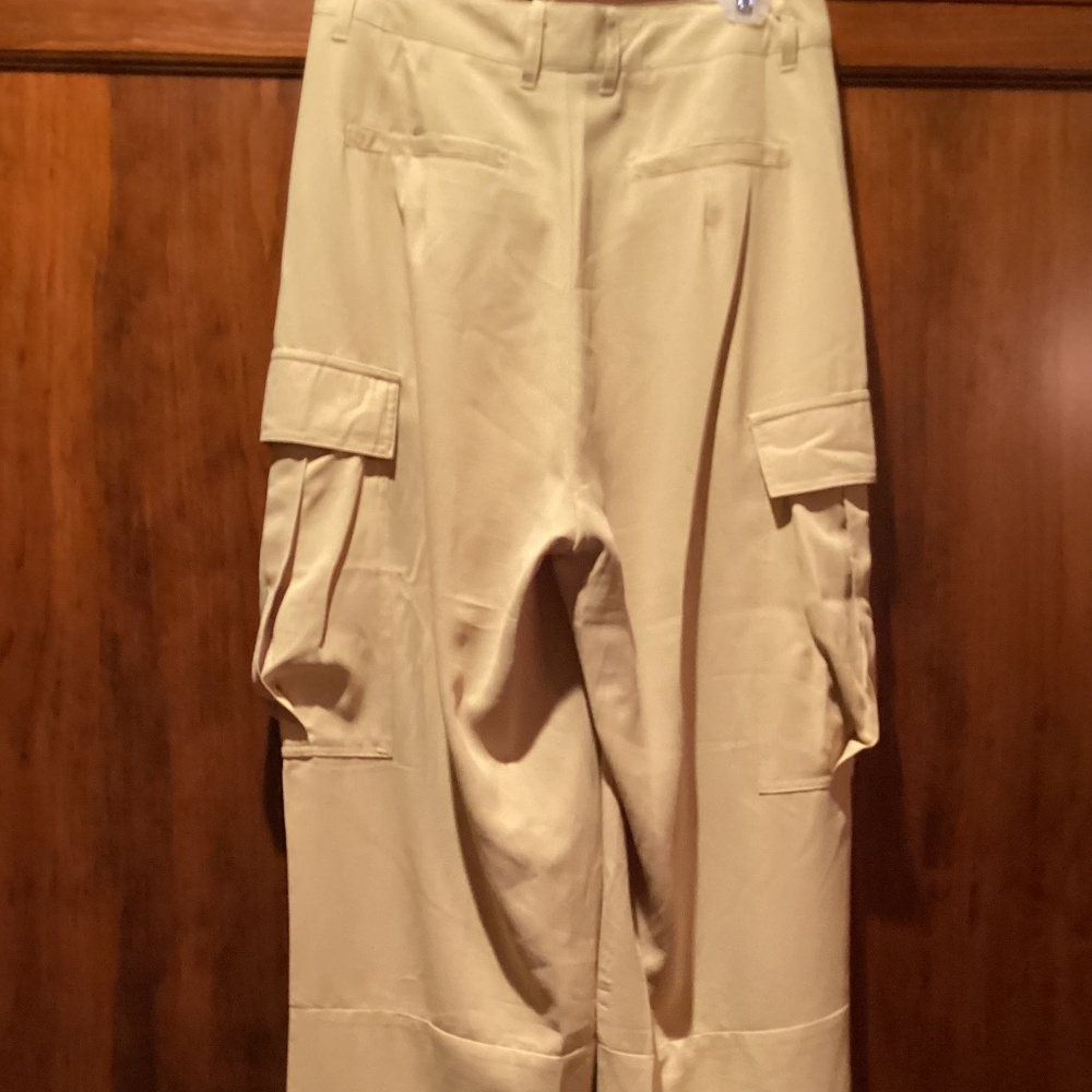 Madison the Label, size small, custard color